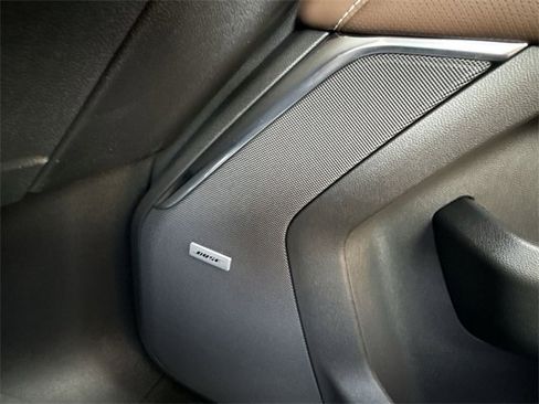 New 2025 Chevrolet Suburban High Country image 24