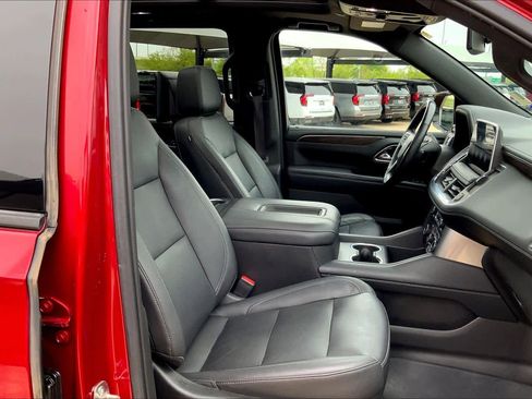 Used 2021 Chevrolet Tahoe Z71 w/ Luxury Package AWD/4WD image 9