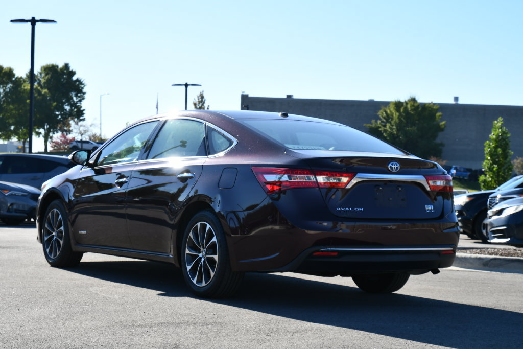 Used 2018 Toyota Avalon XLE Premium FWD image 8