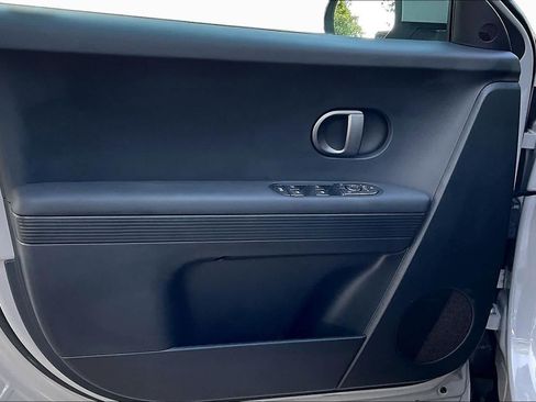 Used 2025 Hyundai Ioniq 5 SEL RWD image 21