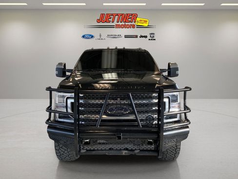 Used 2022 Ford F350 Platinum AWD/4WD image 2