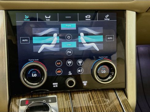 Used 2019 Land Rover Range Rover HSE AWD/4WD image 18