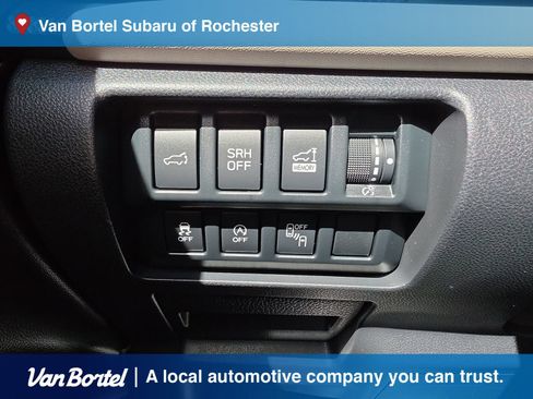 Used 2023 Subaru Forester Limited AWD/4WD image 17