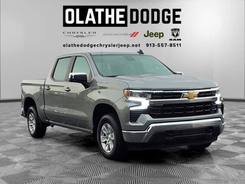 Used 2025 Chevrolet Silverado 1500 LT image 30