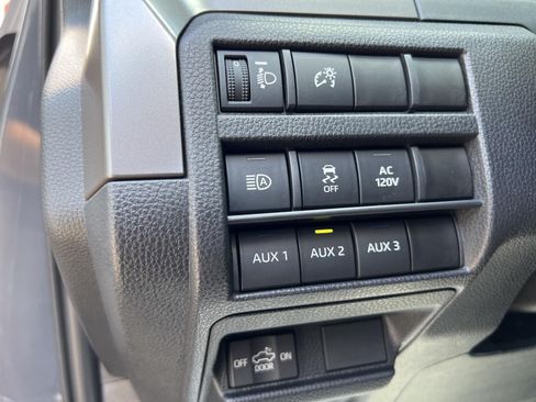 Used 2024 Toyota Tacoma TRD Off-Road w/ TRD Off Road Upgrade Package AWD/4WD image 19