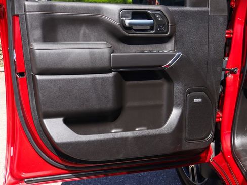 Used 2022 GMC Sierra 2500 AT4 w/ AT4 Premium Plus Package image 18