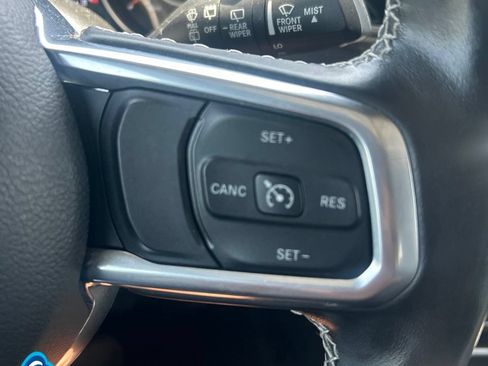 Used 2021 Jeep Wrangler Unlimited Sahara w/ Uconnect 4C Nav & Sound Group AWD/4WD image 19
