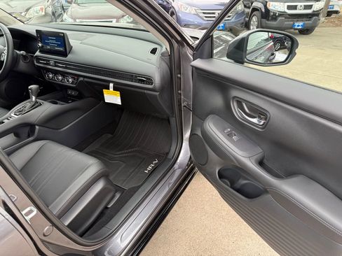 Certified 2026 Honda HR-V EX-L image 20