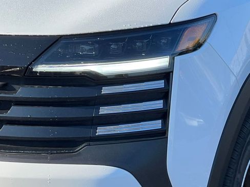 New 2026 Nissan Kicks SV w/ SV Premium Package image 34