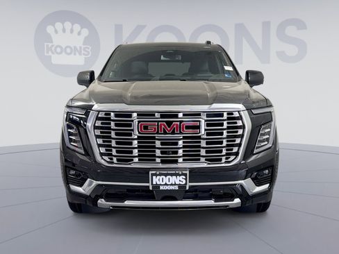 New 2026 GMC Yukon Denali w/ Sun & Power Step Package image 11