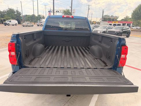 Used 2018 Chevrolet Silverado 1500 LT w/ All Star Edition AWD/4WD image 9