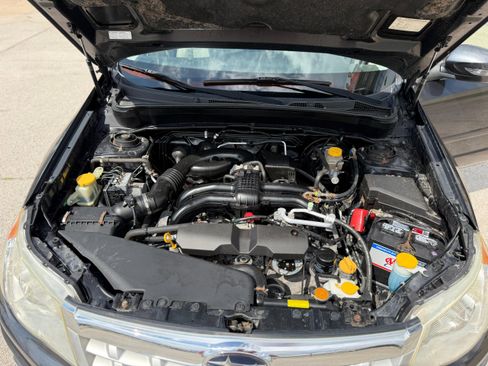 Used 2013 Subaru Forester 2.5X Touring AWD/4WD image 24