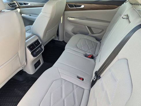 New 2026 Volkswagen Atlas SE FWD image 22