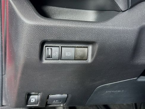 Used 2021 Toyota RAV4 LE w/ Carpet Mat Package (TMS) AWD/4WD image 11