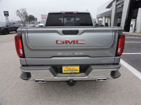 New 2026 GMC Sierra 1500 SLT image 6