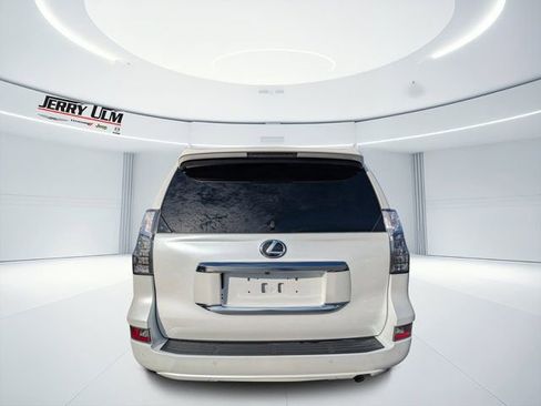 Used 2023 Lexus GX 460 Premium image 4