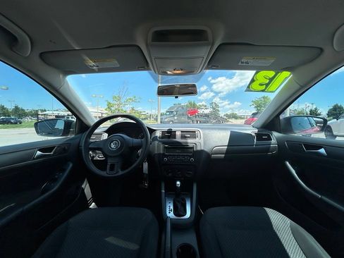 Used 2013 Volkswagen Jetta Sedan FWD image 9