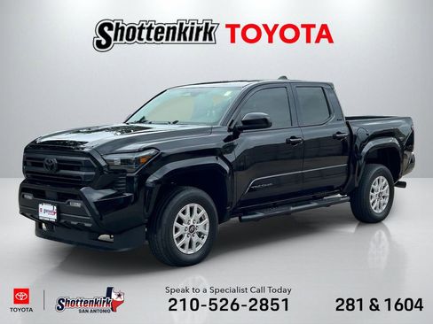 Used 2025 Toyota Tacoma SR5 AWD/4WD image 1