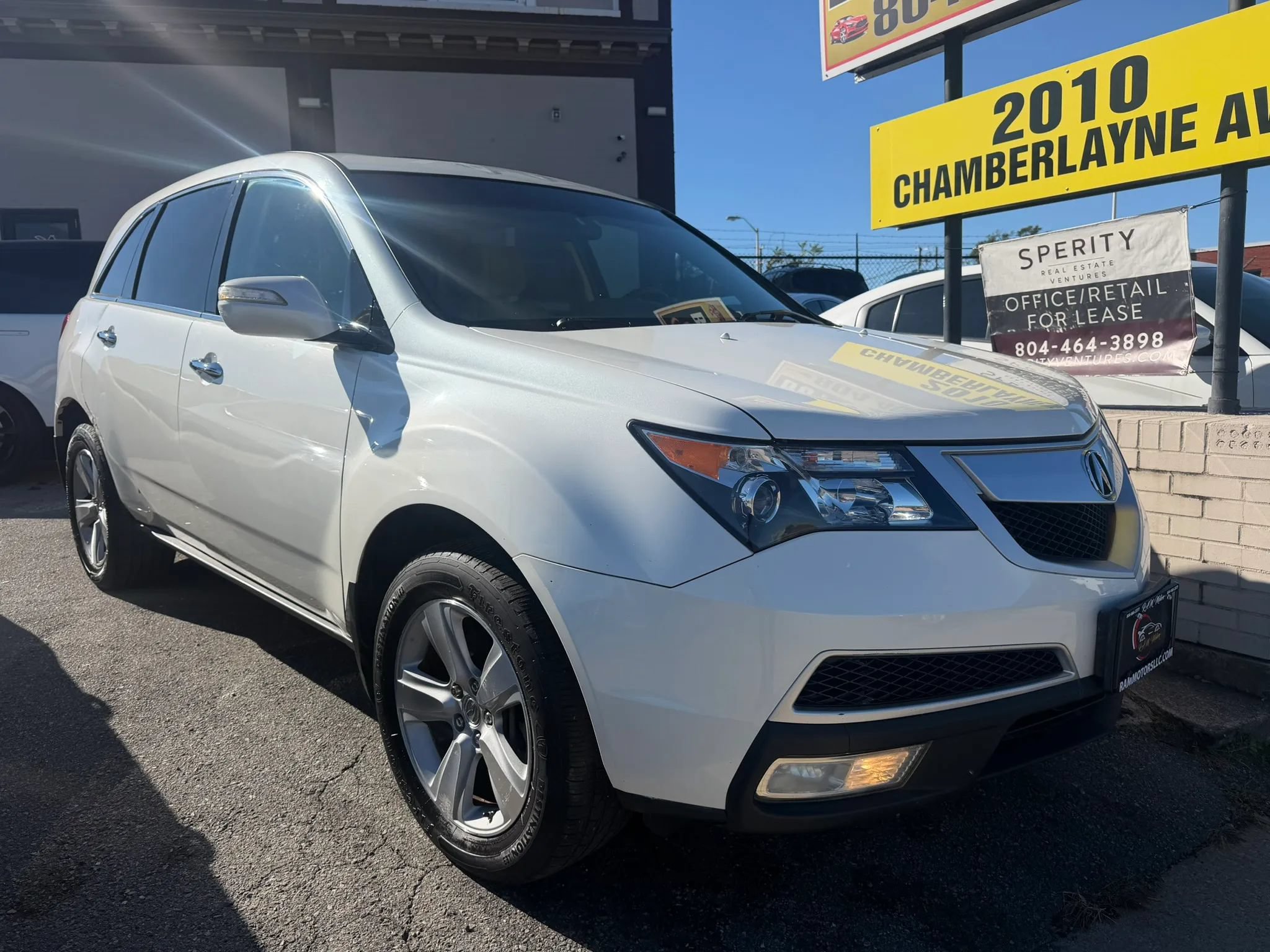 Used 2010 Acura MDX w/ Technology Package AWD/4WD image 2