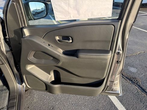 New 2026 Nissan Frontier SV image 17