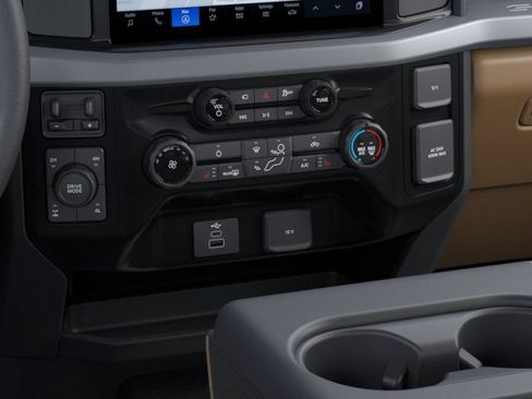 New 2026 Ford F250 XLT w/ XLT Premium Package AWD/4WD image 14