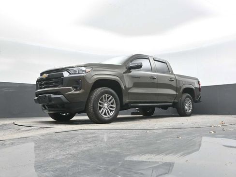 Used 2023 Chevrolet Colorado LT w/ LT Convenience Package image 19
