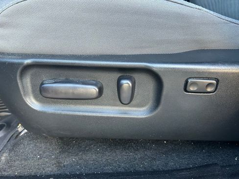 Used 2022 Toyota Tacoma SR5 RWD image 15