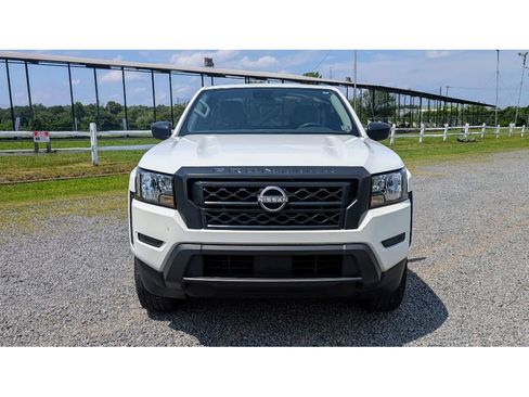 Used 2022 Nissan Frontier S image 2