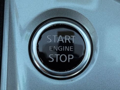 Used 2025 Nissan Altima 2.5 SV FWD image 28