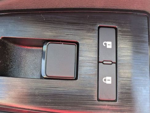 New 2026 Nissan Rogue SV FWD image 33