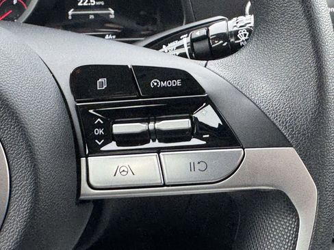 Certified 2023 Hyundai Elantra SEL image 19