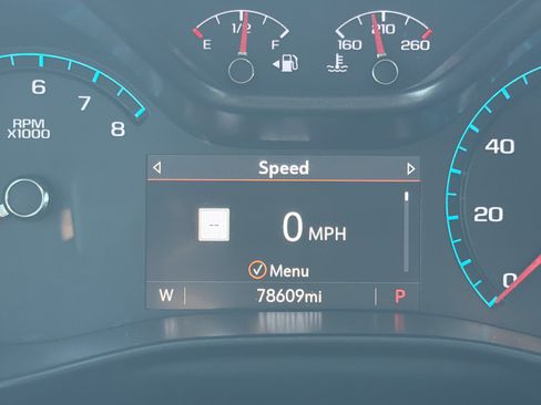 Used 2022 Chevrolet Colorado Z71 w/ Z71 Midnight Edition AWD/4WD image 19