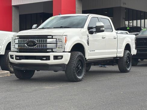 Used 2019 Ford F250 Platinum w/ Platinum Ultimate Package AWD/4WD image 45