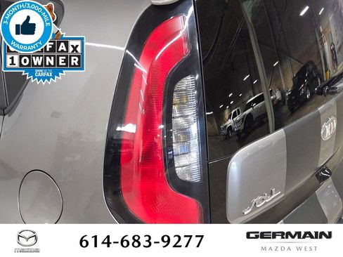 Used 2014 Kia Soul + w/ Primo Package FWD image 18