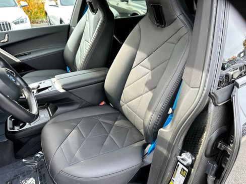 Used 2024 BMW iX xDrive50 image 19