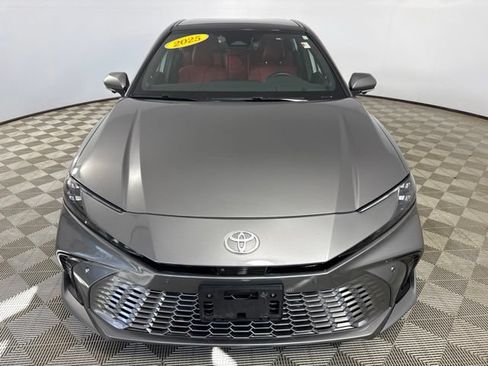 Used 2025 Toyota Camry XSE w/ Premium Plus Package AWD/4WD image 2