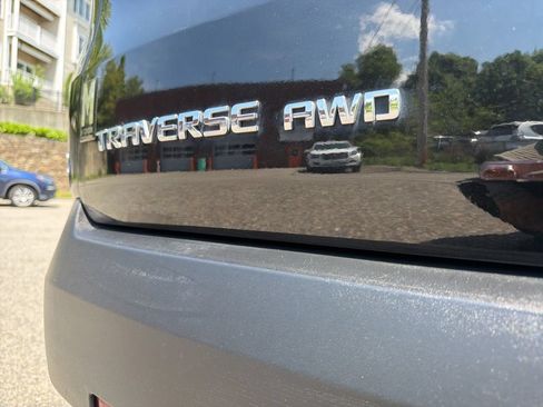 Used 2019 Chevrolet Traverse LS AWD/4WD image 9