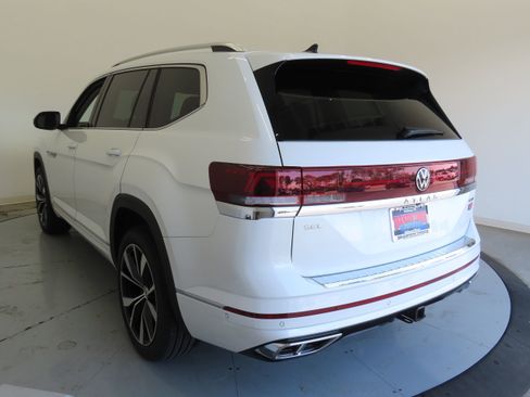 New 2026 Volkswagen Atlas SEL Premium R-Line AWD/4WD image 7