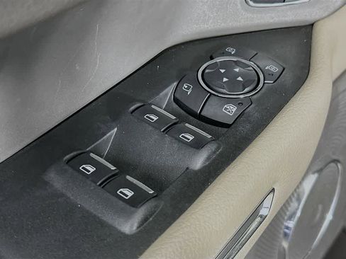Used 2019 Ford Expedition Max XLT w/ Equipment Group 202A AWD/4WD image 29