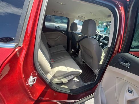Used 2014 Ford Escape SE w/ Equipment Group 201A FWD image 7