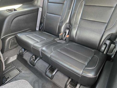Certified 2023 GMC Acadia SLT w/ Elevation Edition FWD image 31