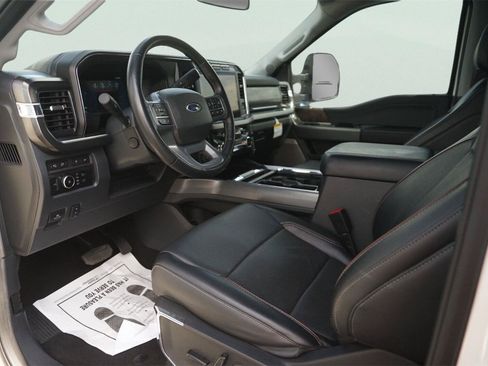 Used 2024 Ford F250 Lariat w/ FX4 Off-Road Package AWD/4WD image 8