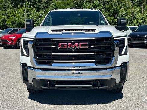 New 2026 GMC Sierra 2500 Pro AWD/4WD image 3