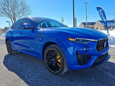 Used 2022 Maserati Levante F Tributo image 3