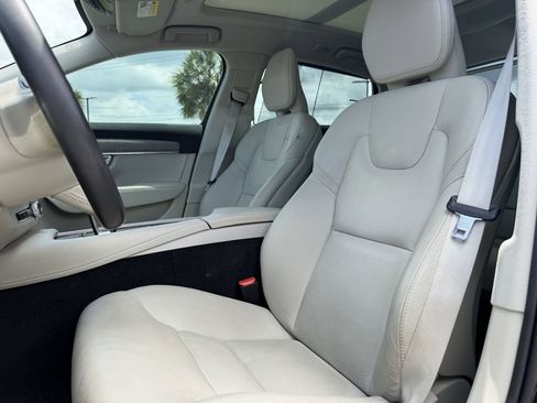 Used 2023 Volvo S90 B6 Plus w/ Protection Package Premier AWD/4WD image 12