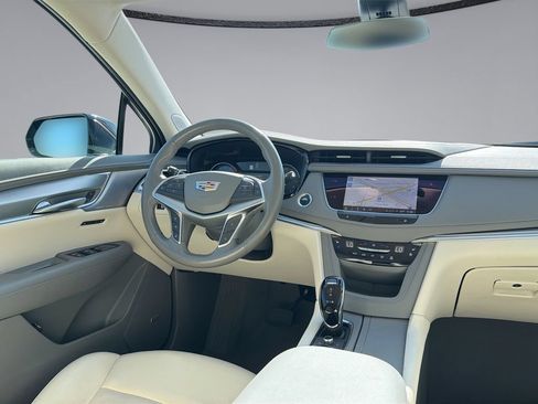 Used 2024 Cadillac XT5 Premium Luxury FWD image 19