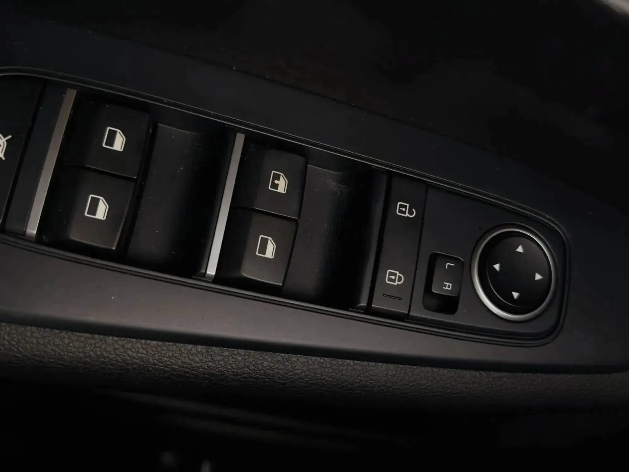 Used 2020 Kia Forte LXS FWD image 41
