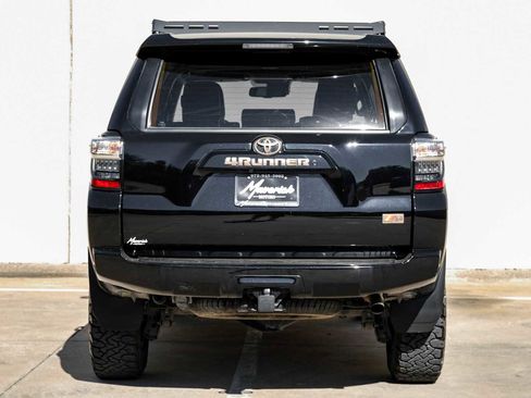 Used 2023 Toyota 4Runner 40th Anniversary SE image 10