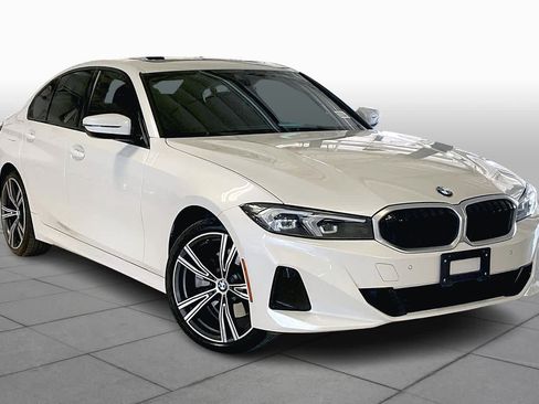 Used 2023 BMW 330i Sedan w/ Premium Package image 3