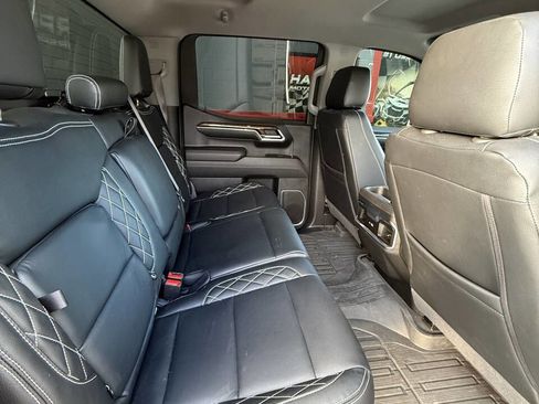 Used 2024 GMC Sierra 1500 Elevation image 14